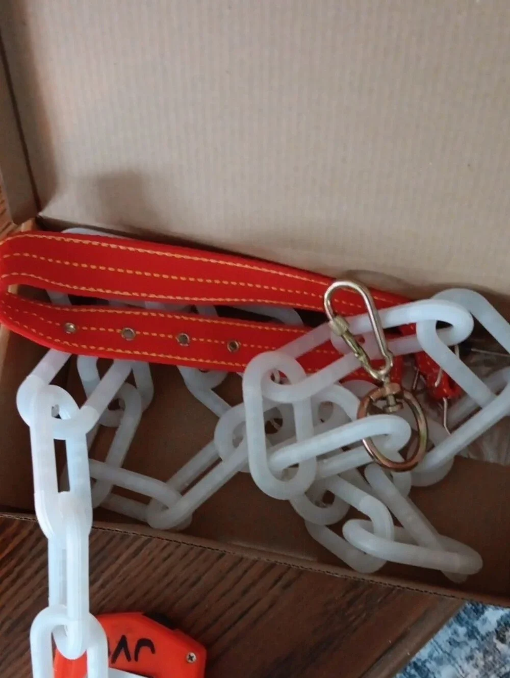 Light Up Dog Leash For Night Has Small Battery.